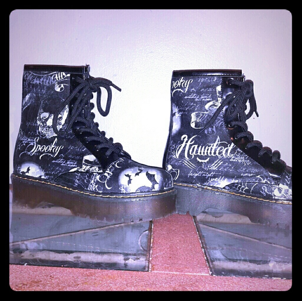Gothic skull and crow boots